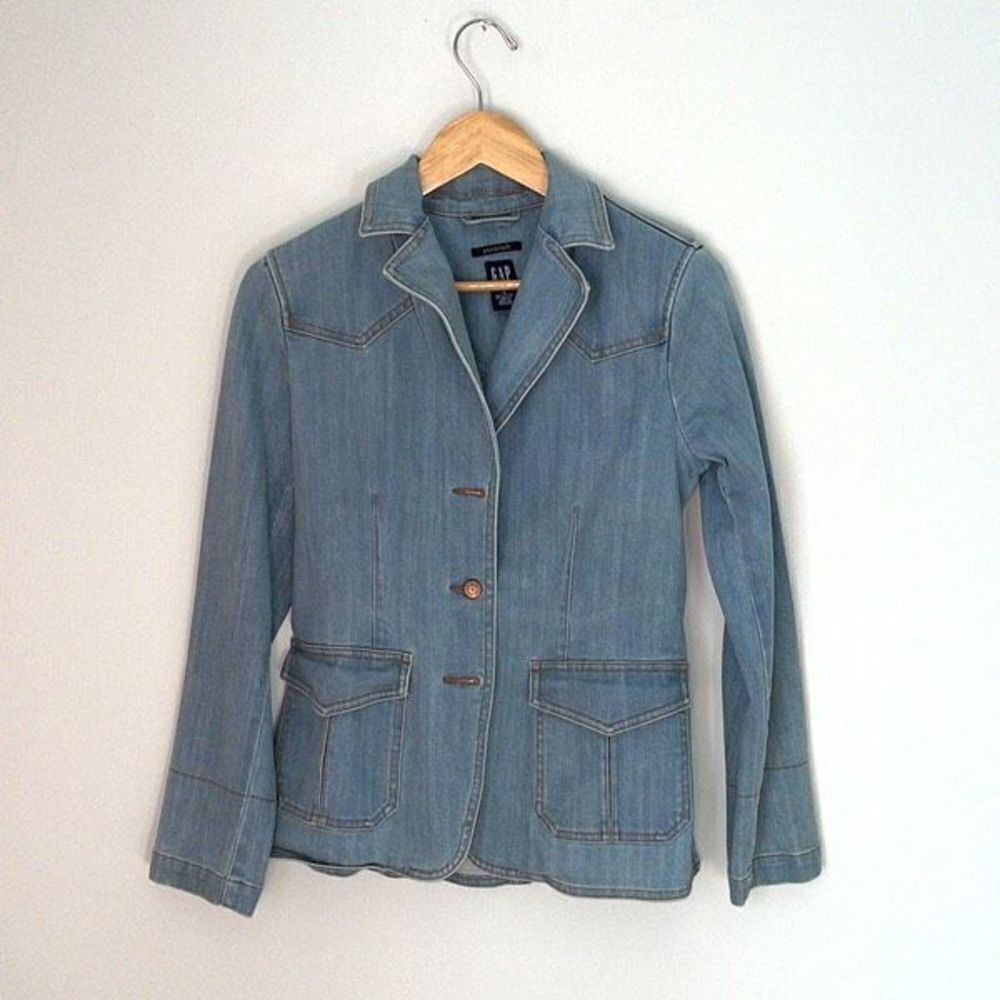 GAP Women's Denim Jean Jacket Stretch Button Collared Long Sleeve Blue Small